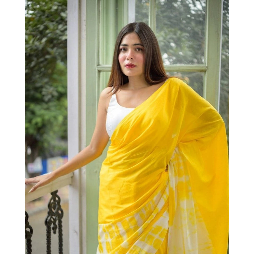 Yellow linen saree for women — pallu detail