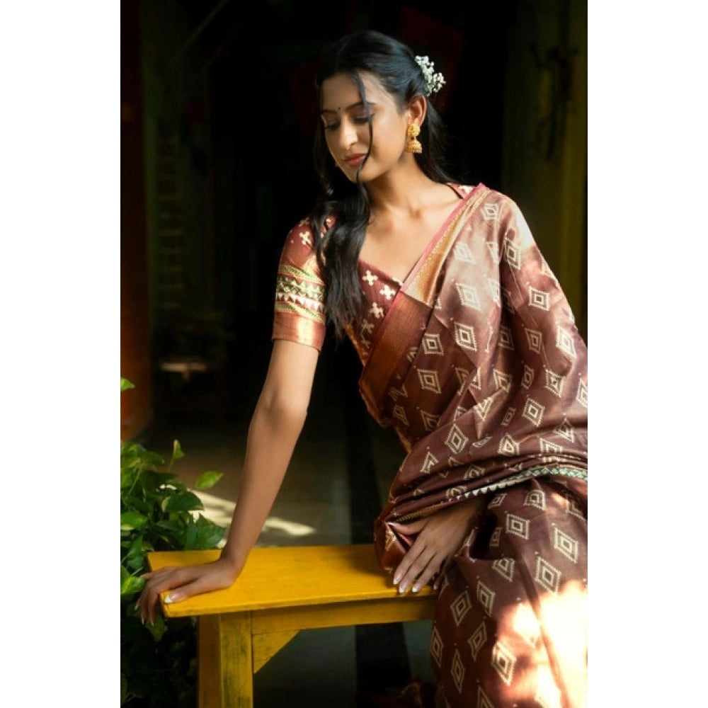 Maroon polyester saree for women — pallu detail