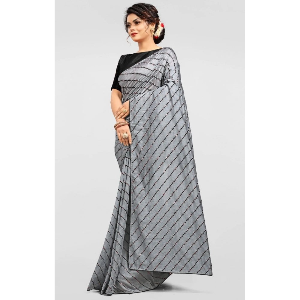 Grey vichitra saree for women — pallu detail