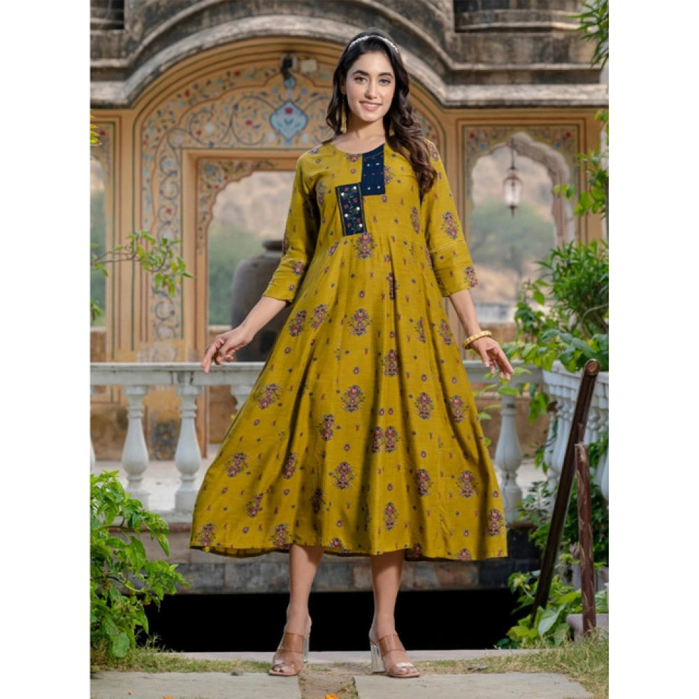 Mehendi rayon a-line kurti for women — detail view
