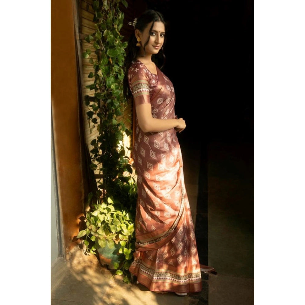 Maroon polyester saree for women — pallu detail
